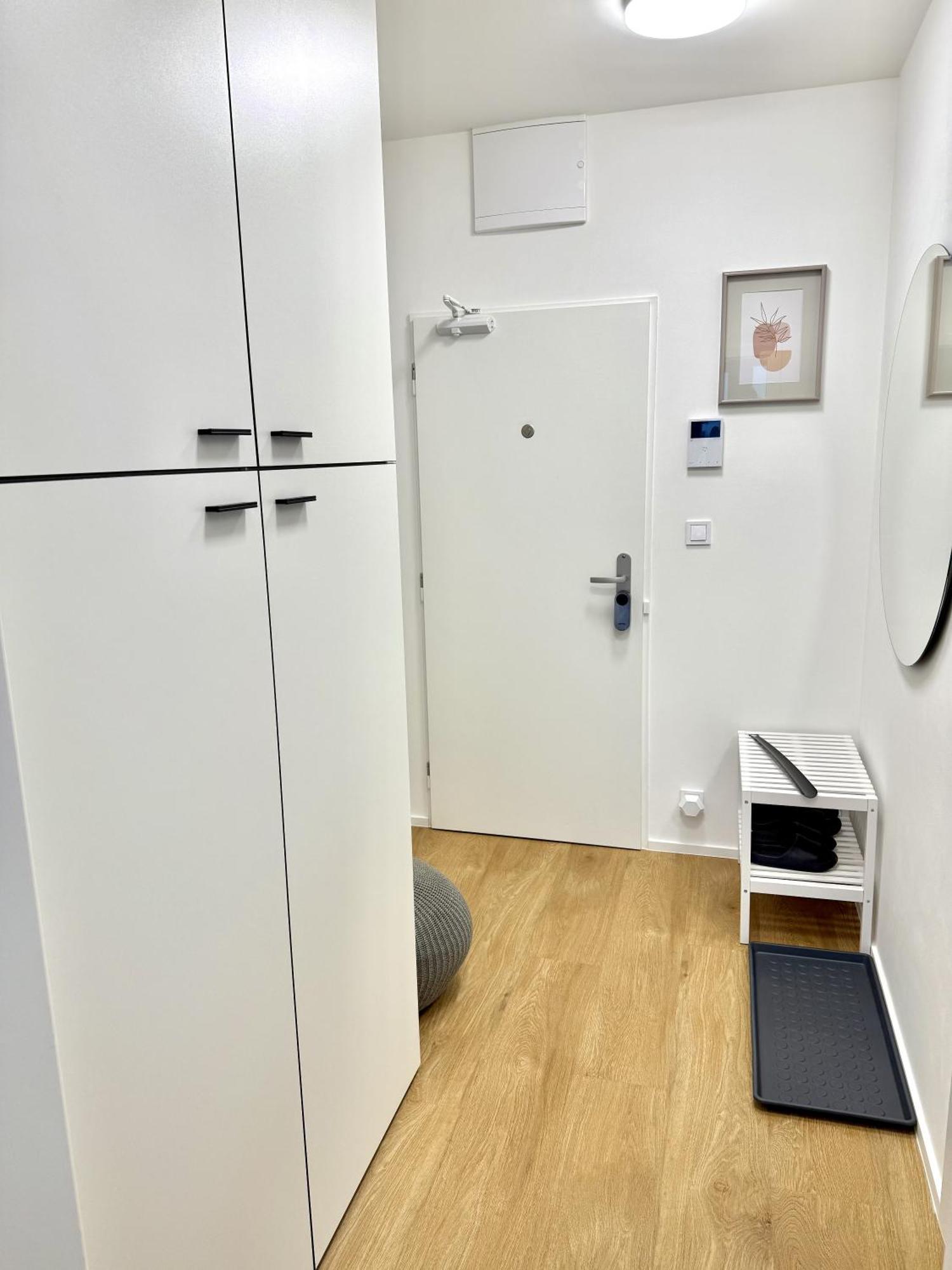 City Relax Apartments With Free Parking, 10 Mins Walk To City Centre Brno Exterior photo